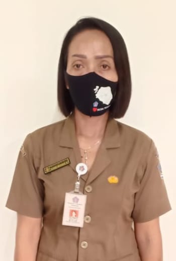 Ni Kadek Wahyuniari, SE