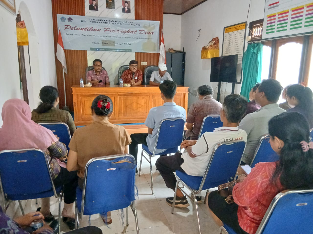 Pembinaan Administrasi di Kampung Toyapakeh dan Desa Sakti