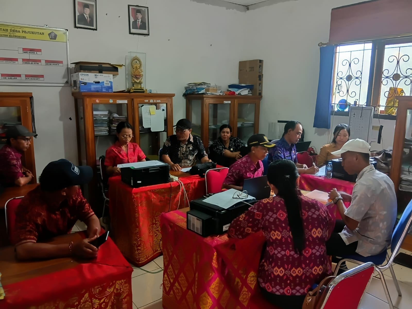 Monev Administrasi Desa di Desa Pejukutan dan Desa Tanglad